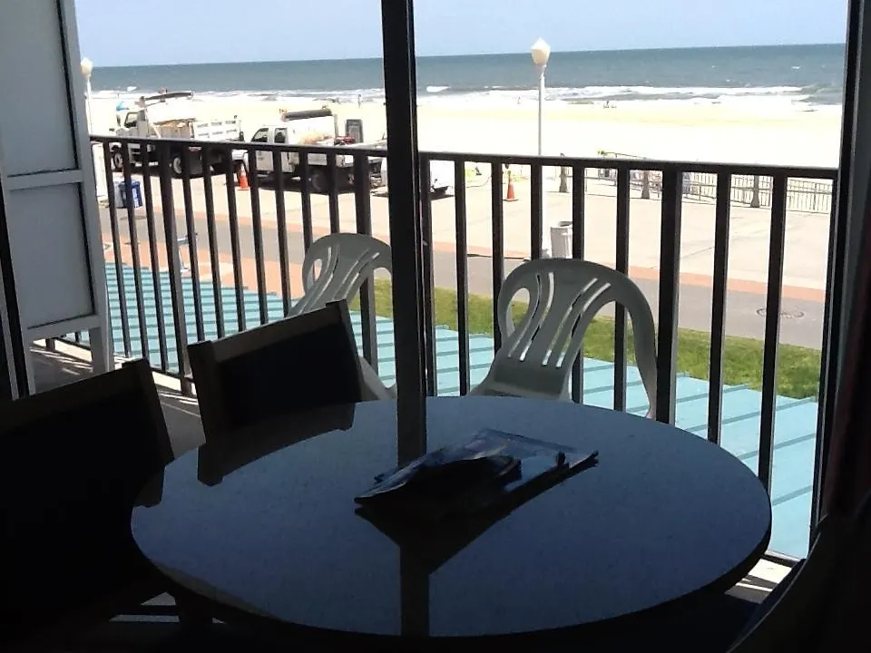 The Schooner Inn Virginia Beach Hotel